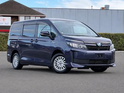 2016 Toyota Voxy