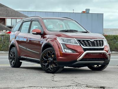 2021 Mahindra XUV500